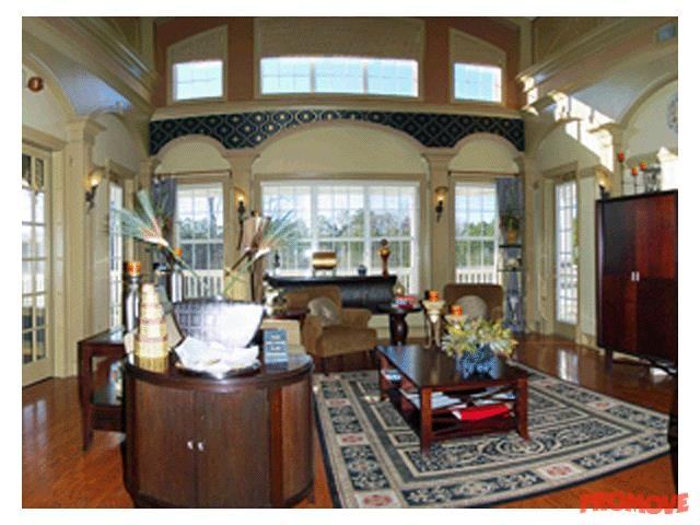 Oakwood Vista - Photo 2 of 10