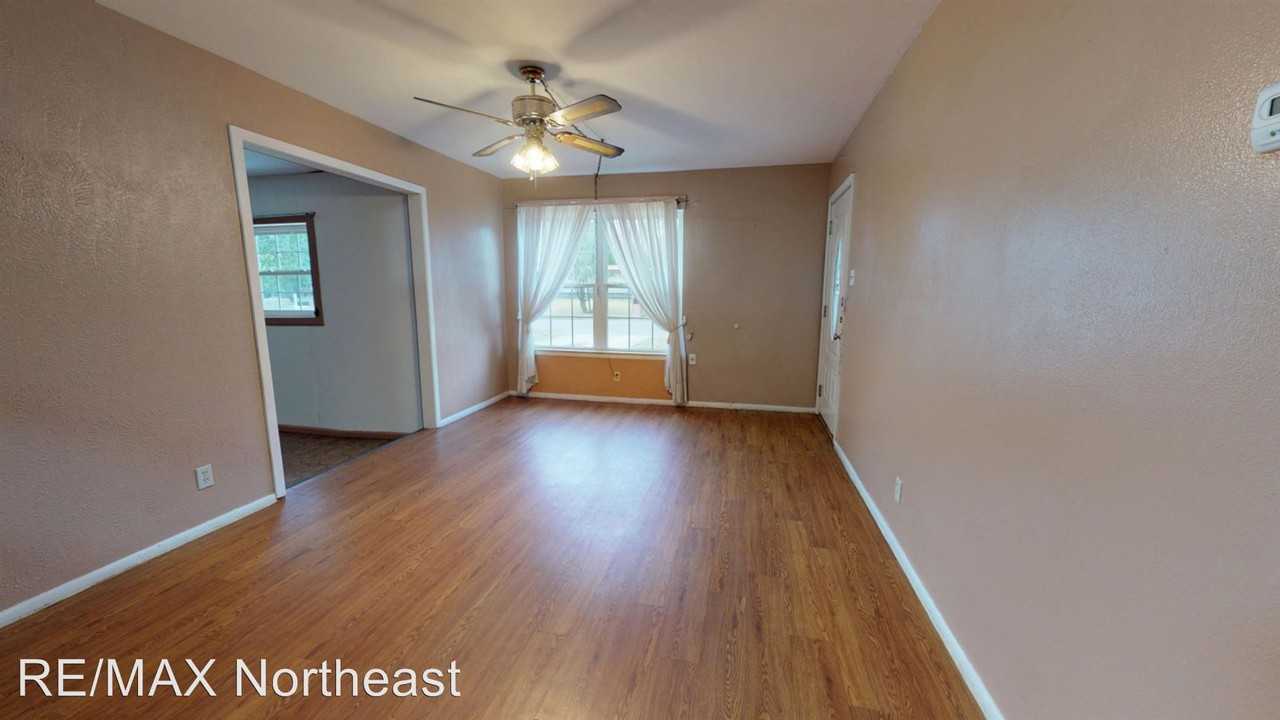 110 Covina Avenue - Photo 3 of 17