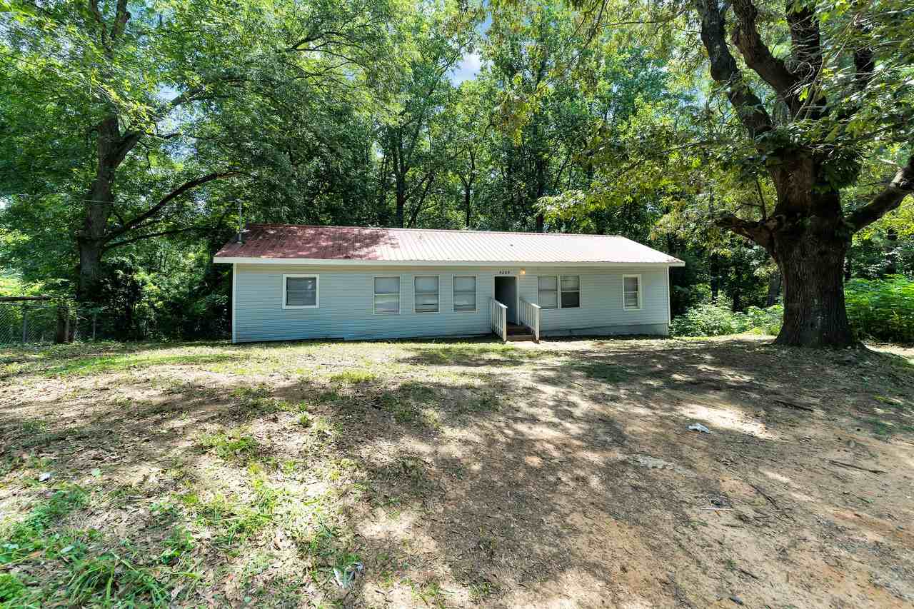 5285 Walnut Dr - Photo 3 of 34