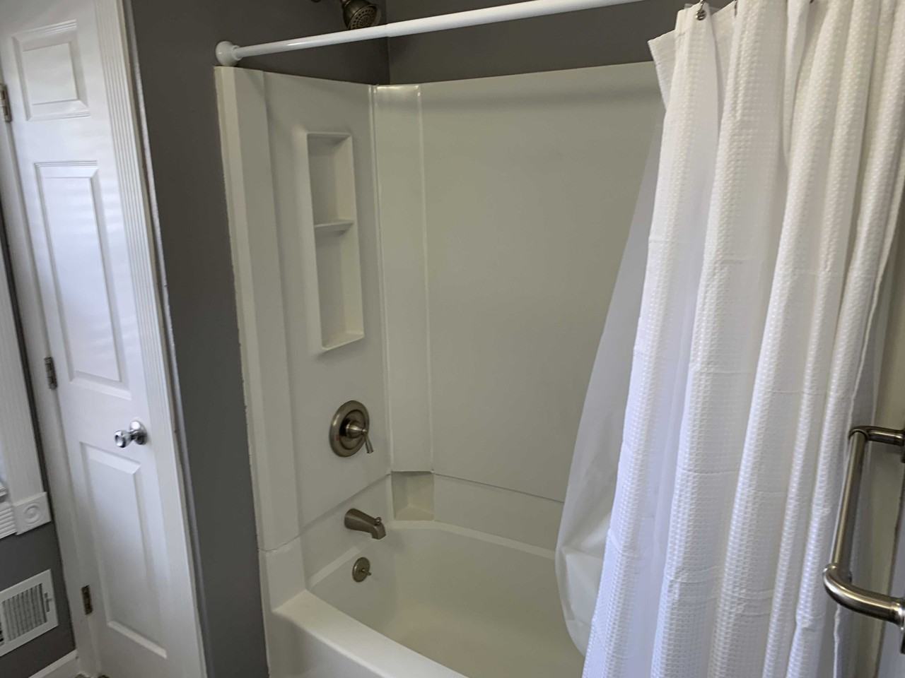 253 Cove Rd - Photo 3 of 13