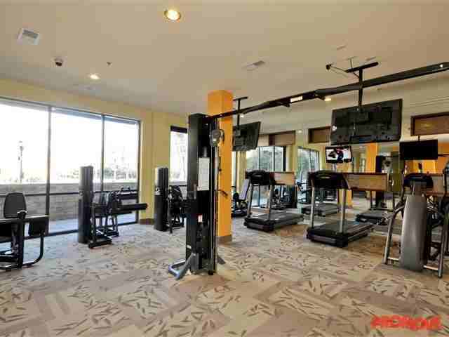 Eon at Lindbergh - Photo 2 of 10