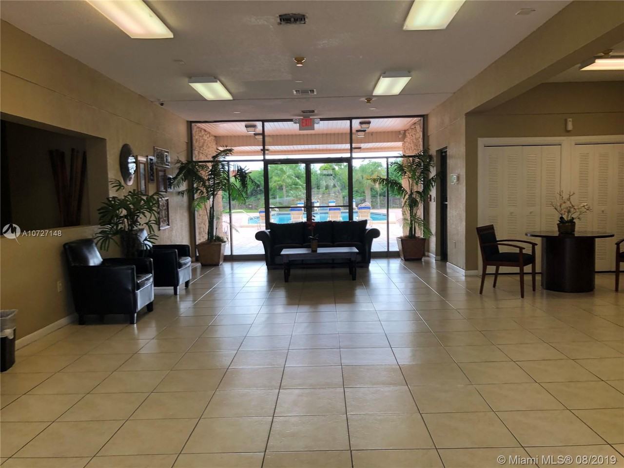 6950 Miami Gardens Dr 2-403 - Photo 3 of 23