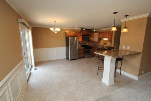 340 Woodridge Cir F - Photo 3 of 22