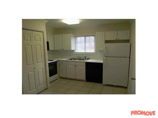 16 Peachtree - Photo 2 of 4