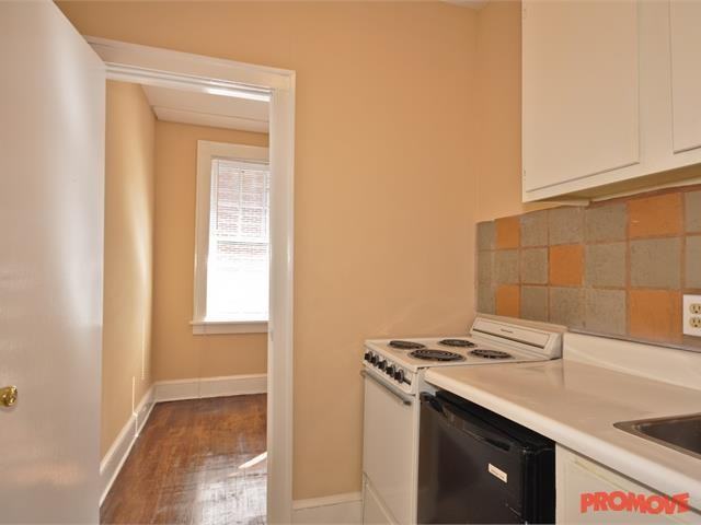 Beverly Hills Inn - Photo 3 of 10