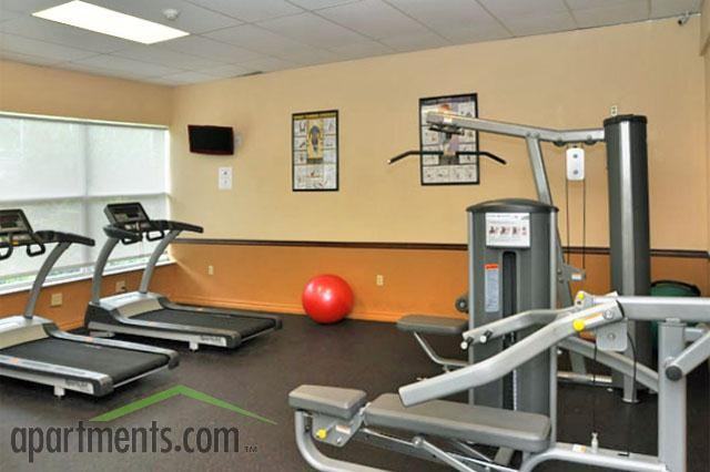 Advenir at Presidential House Apartments - Photo 2 of 26