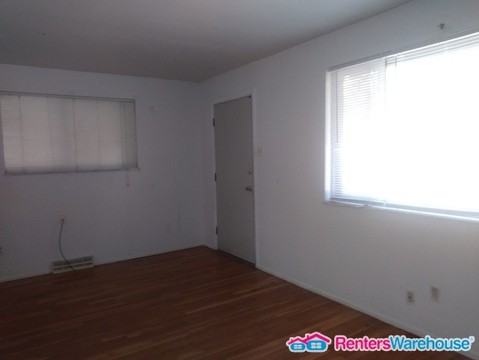 4079 Esseldale Dr - Photo 3 of 9