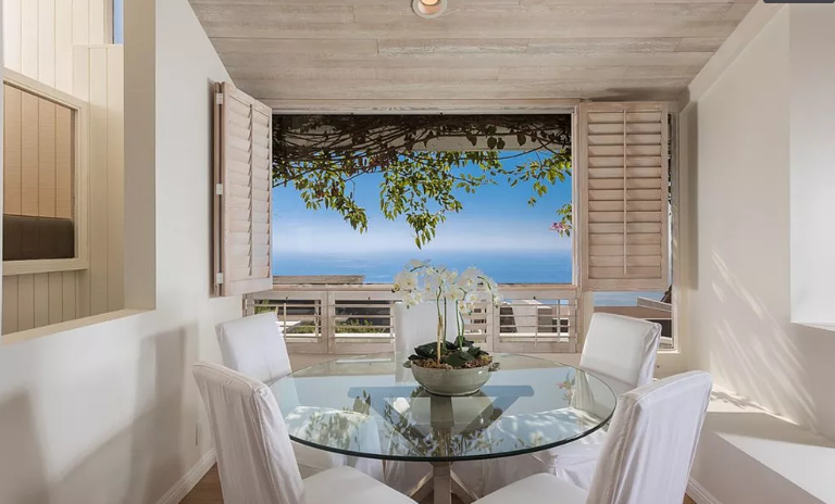 2560 Juanita Way - Photo 3 of 21