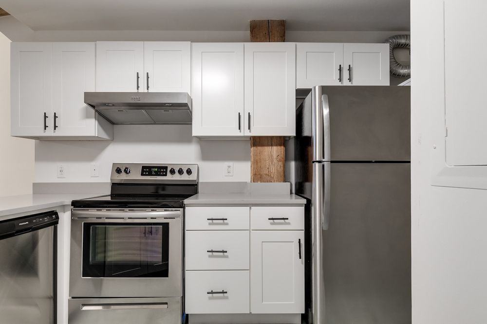 1411 E. Cary Street 203 - Photo 3 of 12