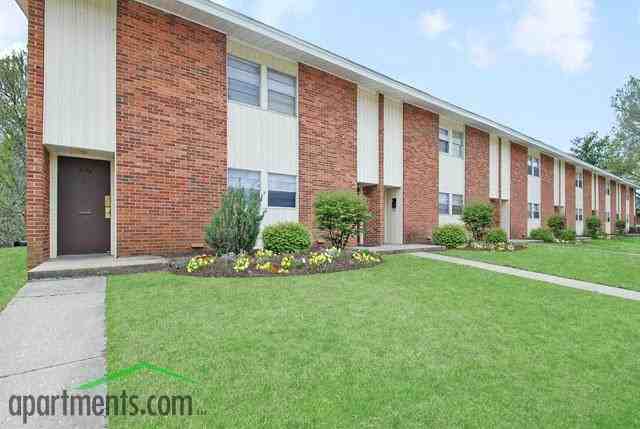 Whittle & Roper, Inc., Realtors Apartments 2903 Boulevard, Colonial