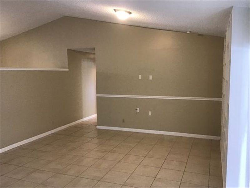 5016 Nw 66th Dr - Photo 3 of 15