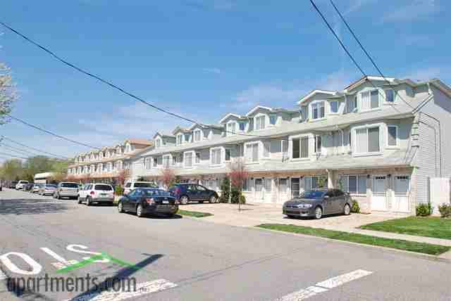 Seaview Apartments - Photo 2 of 8