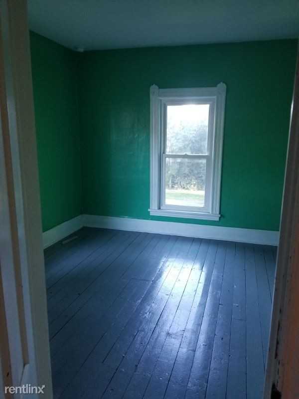 201 E Yates St - Photo 3 of 13