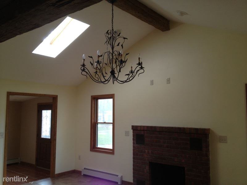 18 Pine Knoll Ln - Photo 3 of 14