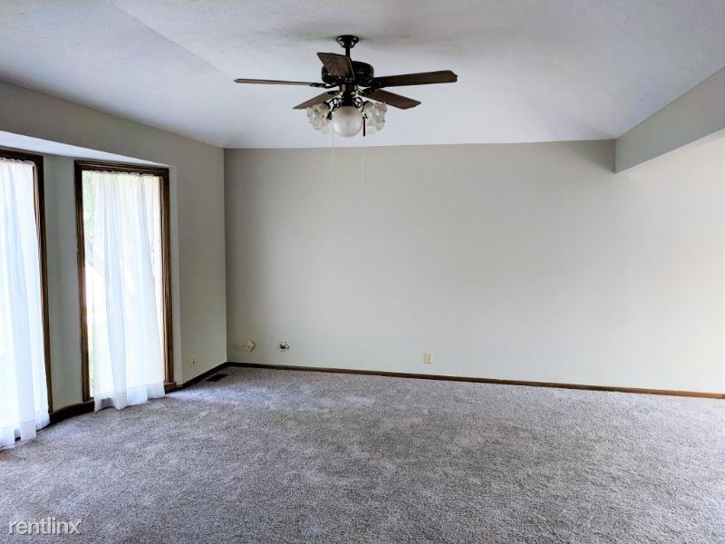 11223 Washington St - Photo 3 of 9