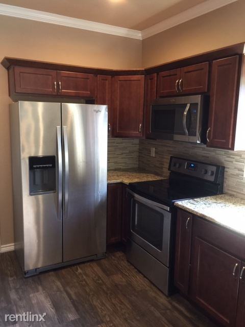 1663 Cal Young - Photo 2 of 10