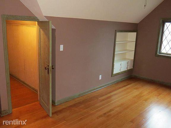 6206 N Michigan Ave - Photo 3 of 16