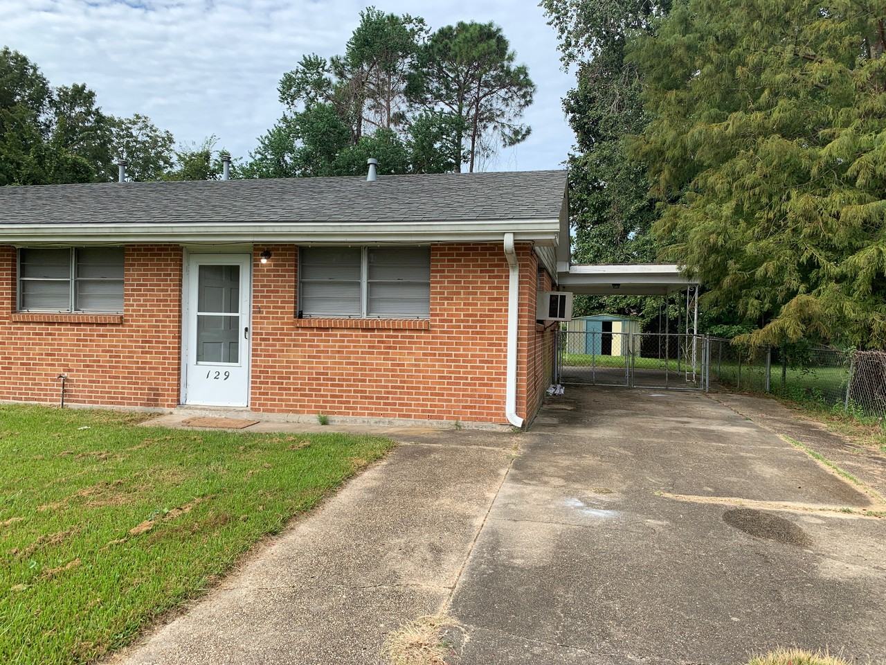 129 Barber Dr - Photo 2 of 18