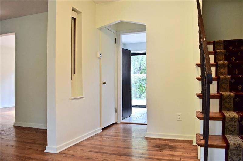 1245 Cochran Rd - Photo 3 of 25