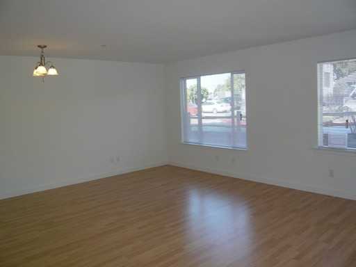 114 Park Ave - Photo 3 of 9