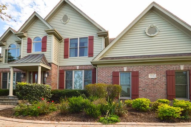 10 W Prairie Ct - Photo 2 of 45