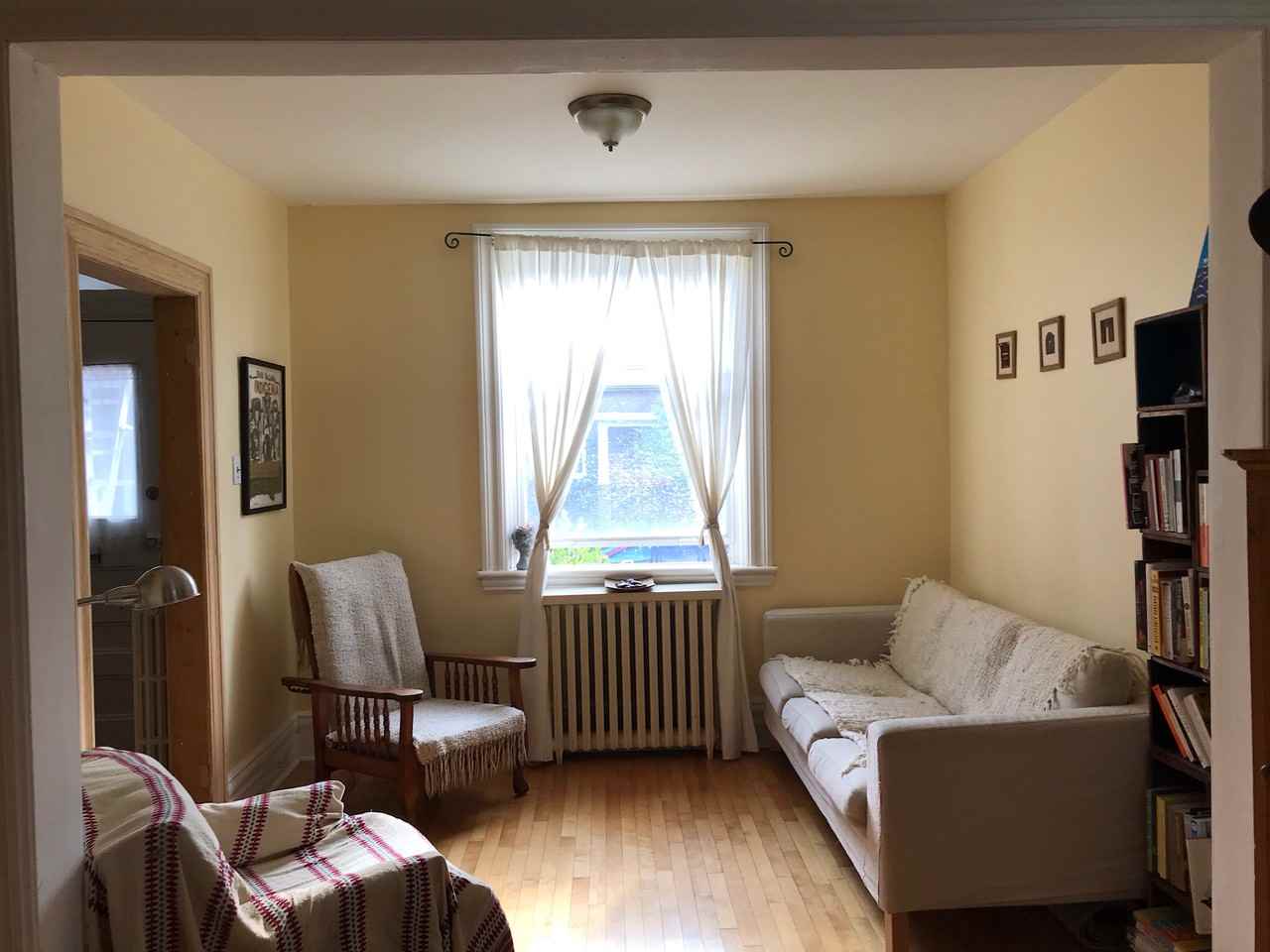 11 Ivy Cres - Photo 3 of 7