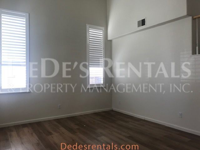 2647 Silver Stone Lane - Photo 3 of 32
