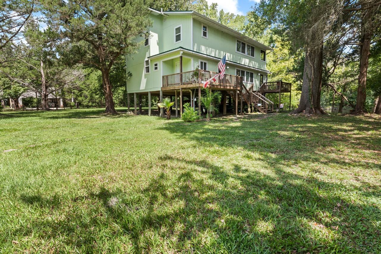 8590 Ne 40th Court Rd - Photo 3 of 30