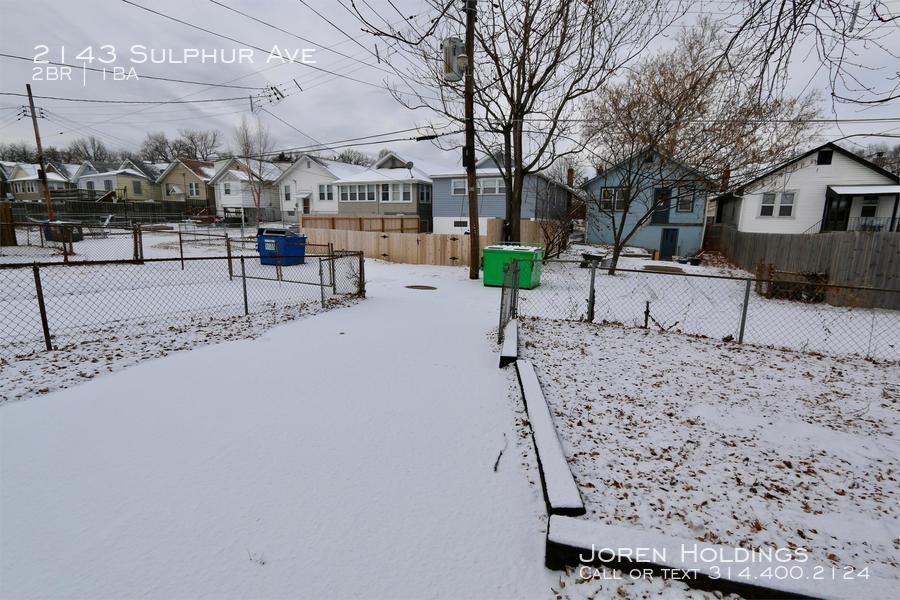 2143 Sulphur Ave - Photo 3 of 21