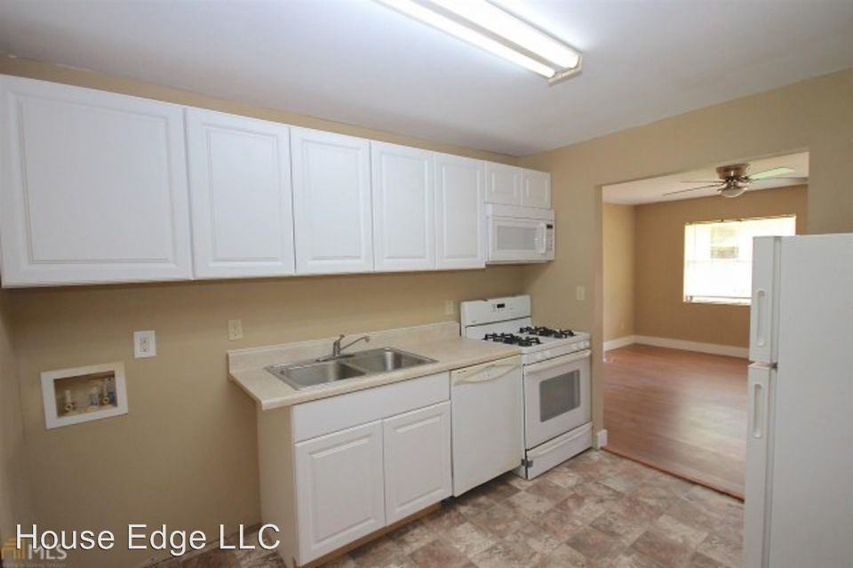 2904 8th St - Photo 3 of 7