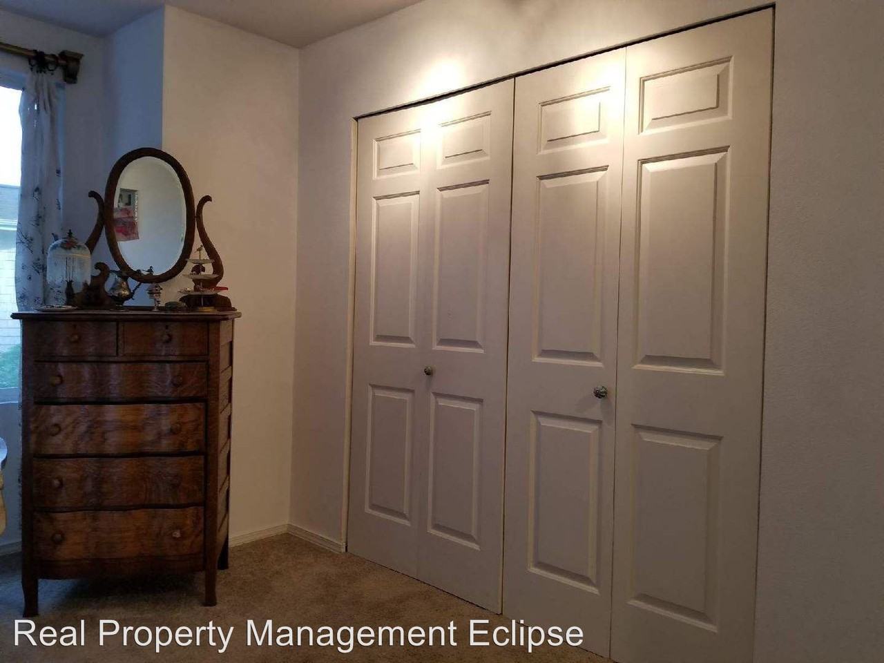 11942 Ne 164th Ln - Photo 2 of 17