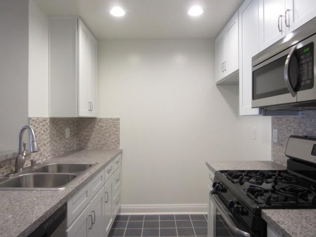 Laurel Canyon Blvd. & Ventura Blvd. - Photo 3 of 33