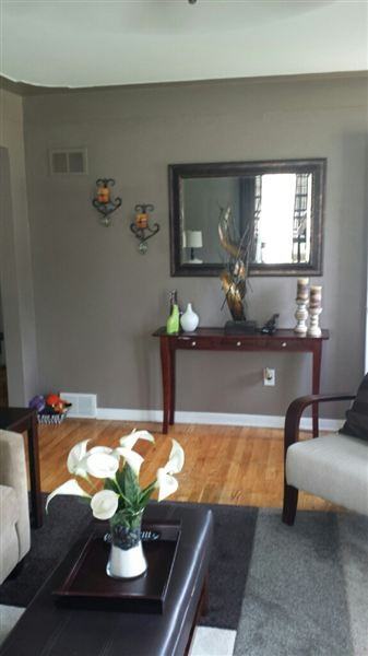 564 Marcia St SW - Photo 3 of 10