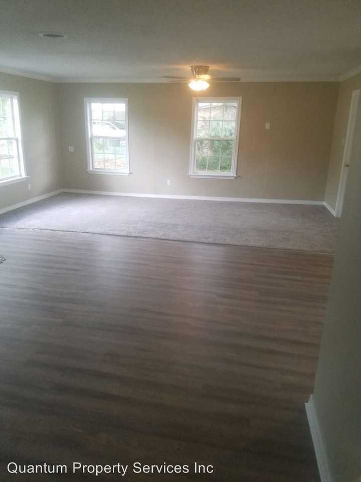 635 E. Gary Street - Photo 3 of 7