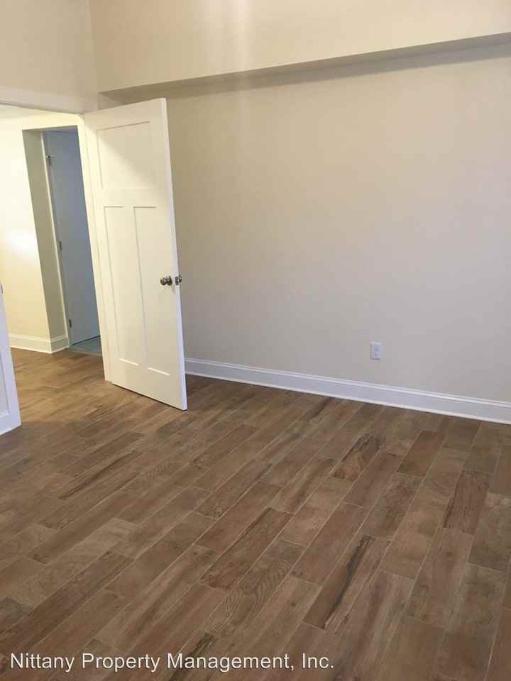 113 1/2 1/2 E College Avenue - Photo 3 of 22