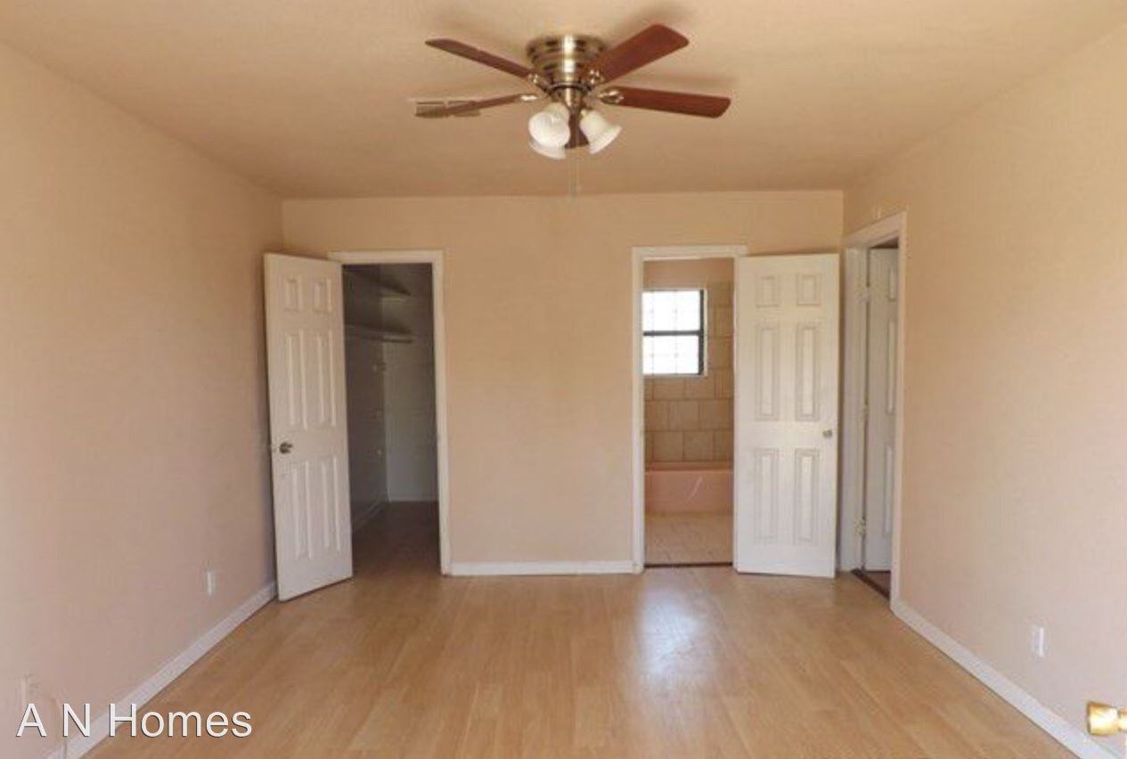 3111 Loma Dr - Photo 3 of 15