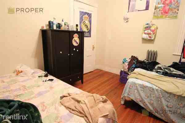 391 Cambridge St - Photo 2 of 8