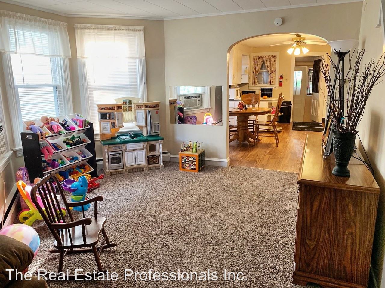 116 S. Walnut St. - Photo 3 of 4