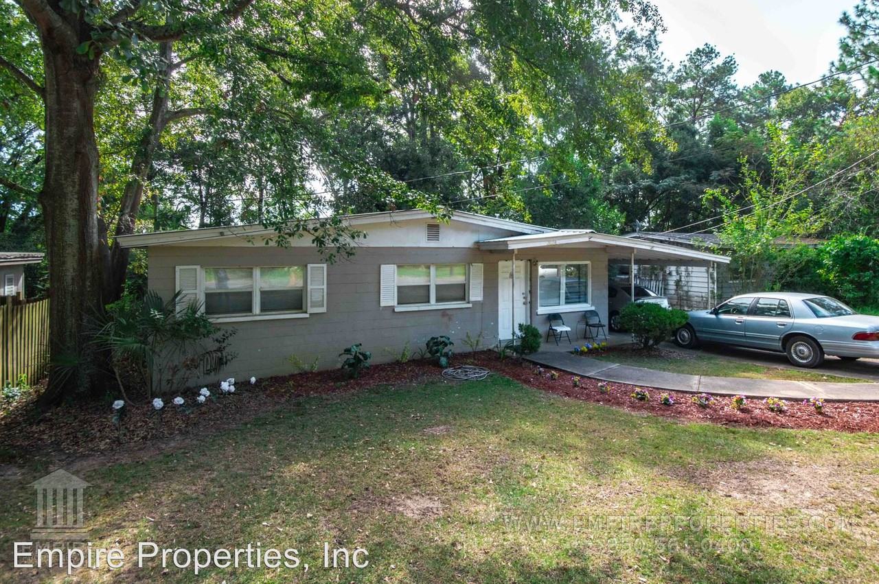 2021 Warwick Street - Photo 2 of 20