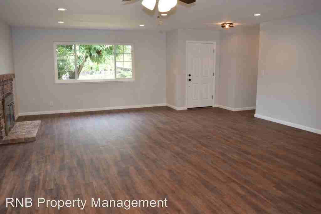 5868 Hebert Court - Photo 3 of 23
