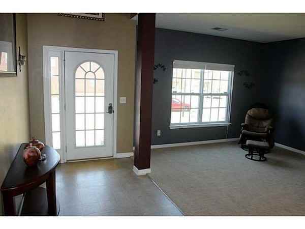 4875 Fourth Rail Ln - Photo 3 of 25