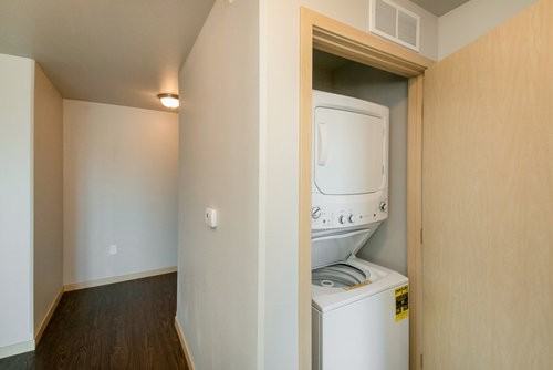 808 5Th Street - Photo 3 of 7