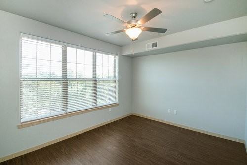 808 5Th Street - Photo 7 of 7