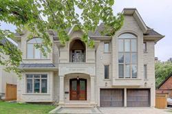 92 Upper Canada Drive