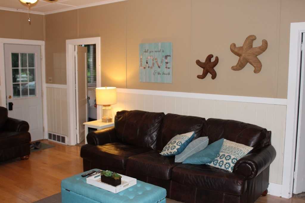 102 Lake Cir. - Photo 2 of 10