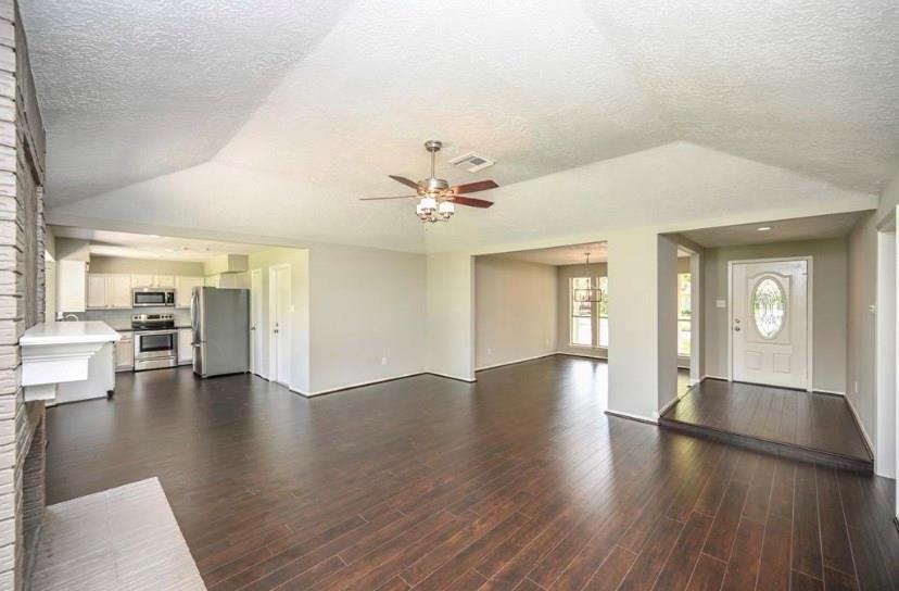 1007 W Castlewood Avenue - Photo 3 of 24