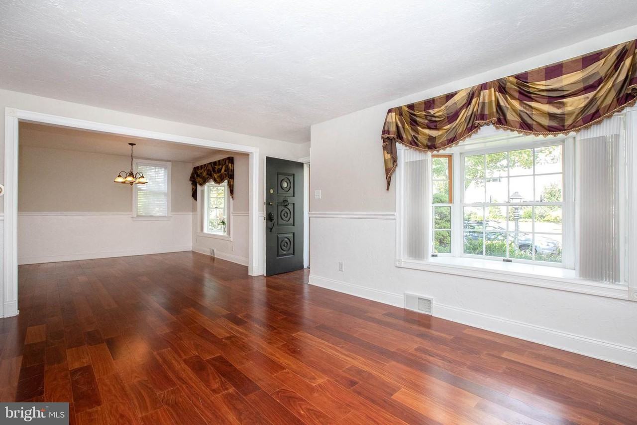 1636 W High Street - Photo 3 of 34