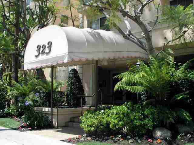 Villa Doheny I & II - Photo 2 of 9