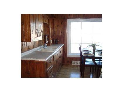 105 Prospect St - Photo 3 of 25
