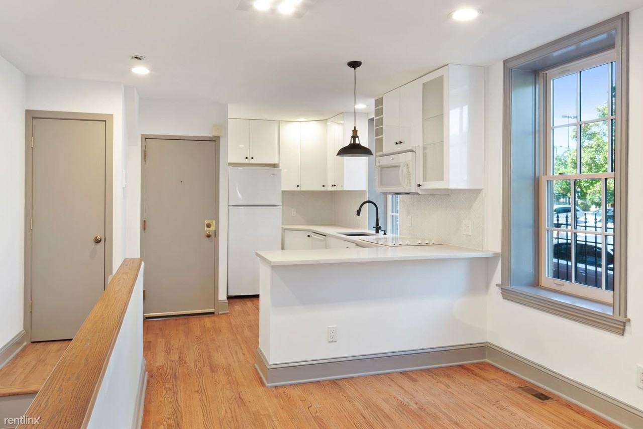 1739 Wallace St #102 - Photo 3 of 16